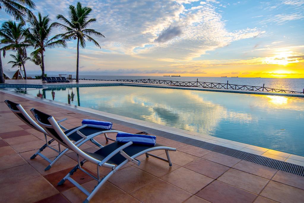 Hotel Golden Tulip Daressalam Exterior foto